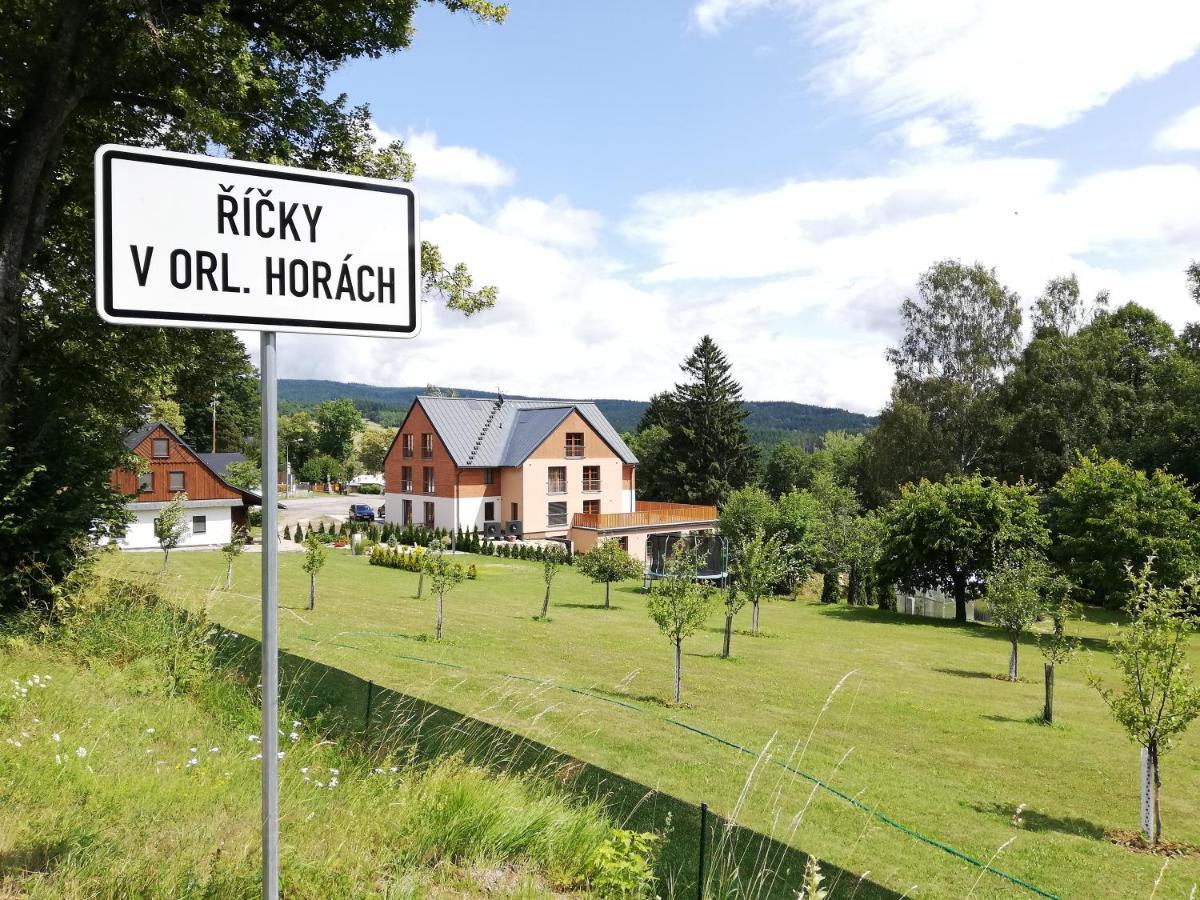 Apartmany Ricky Buitenkant foto